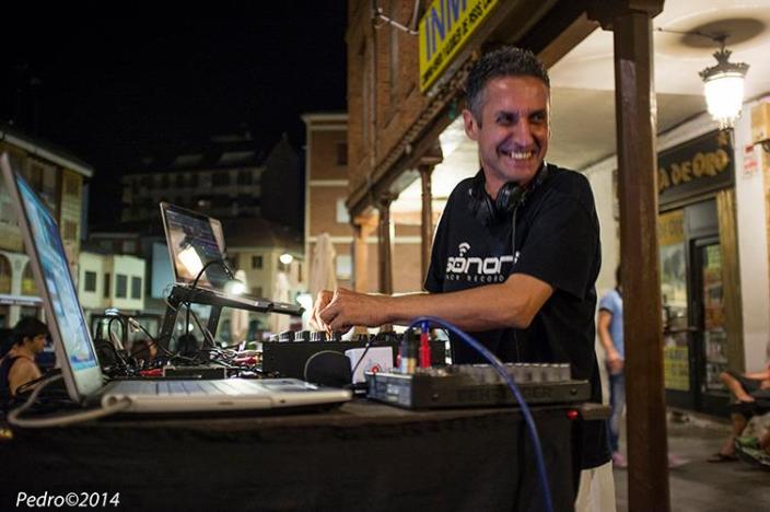 DJ Fernando Campo